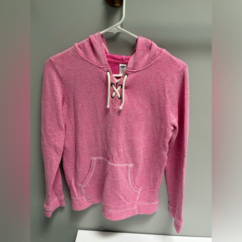 Pink sweatshirt with front pocket